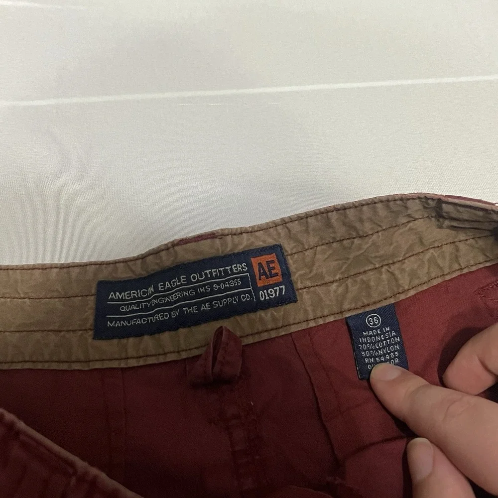 Y2K American Eagle Paratrooper Shorts Mens 34 Maroon Baggy Cargo Utility